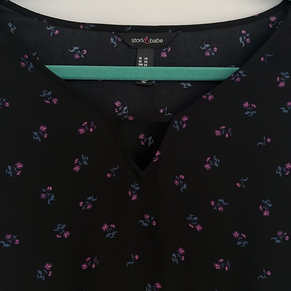 Stork & Babe Floral Maternity Blouse - Picture 2 of 4